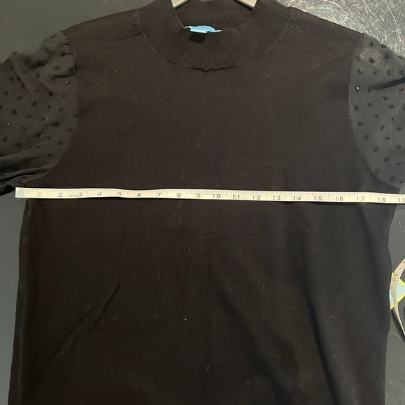 CeCe Tops Nwt Cece Clip Dot Sleeve Sweater Black M Poshmark